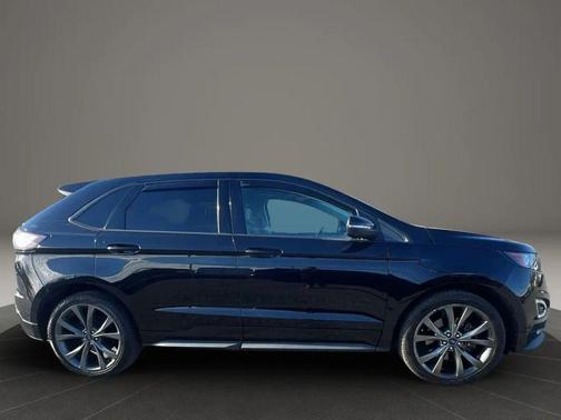 2016 Ford Edge Sport