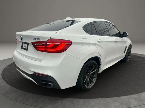 2018 BMW X6 xDrive50i