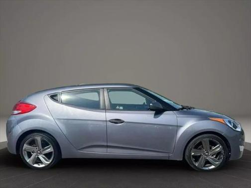 2017 Hyundai Veloster Base
