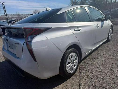 2016 Toyota Prius Two