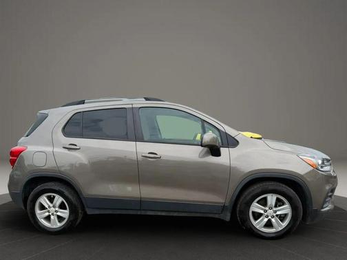 Brown 2021 Chevrolet Trax LT
