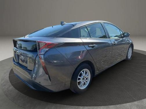 Gray 2018 Toyota Prius Four