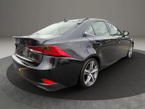 2018 Lexus IS 300 Base