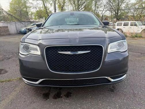 2015 Chrysler 300 Limited