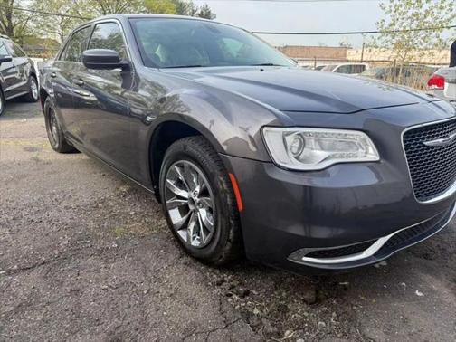 2015 Chrysler 300 Limited