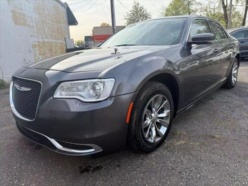 2015 Chrysler 300 Limited