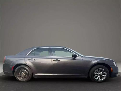 2015 Chrysler 300 Limited