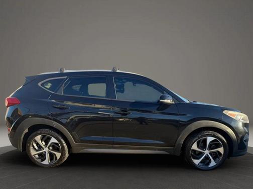 2016 Hyundai TUCSON Sport