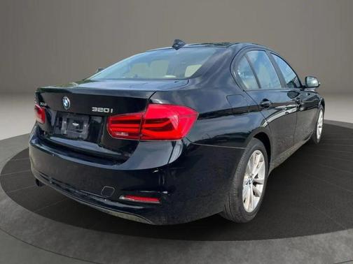 2018 BMW 320 i