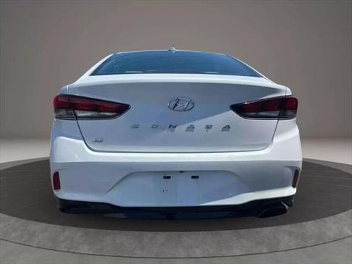 2018 Hyundai SONATA SE