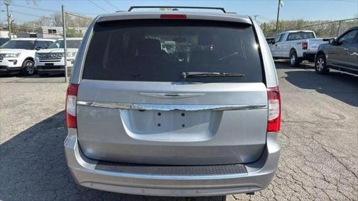 2015 Chrysler Town & Country Touring-L