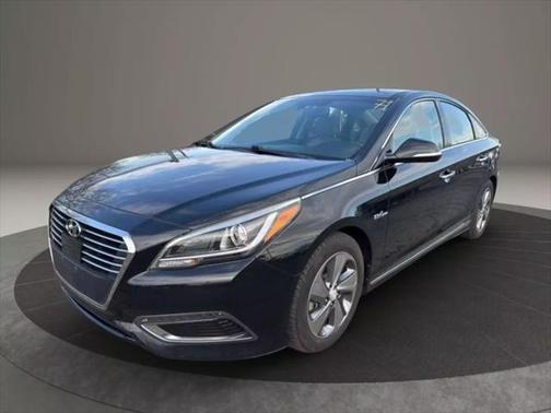 2017 Hyundai SONATA Hybrid Limited