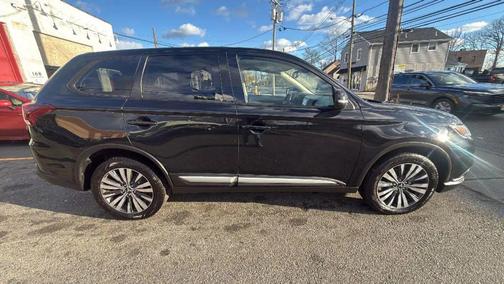 2020 Mitsubishi Outlander SP