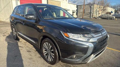 2020 Mitsubishi Outlander SP