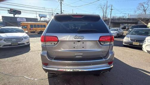 2020 Jeep Grand Cherokee Summit