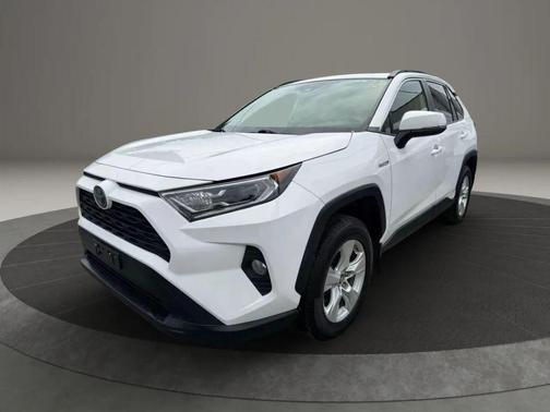 2019 Toyota RAV4 Hybrid XLE