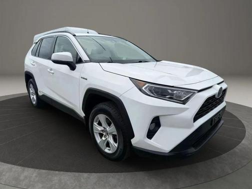 2019 Toyota RAV4 Hybrid XLE