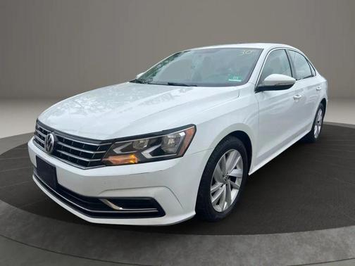 2018 Volkswagen Passat 2.0T SE