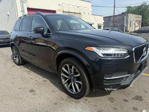 2019 Volvo XC90 T6 Momentum