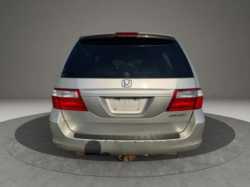 Beige 2005 Honda Odyssey EX-L