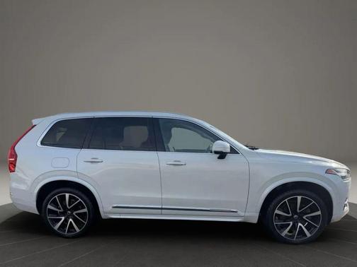 2018 Volvo XC90 T6 Inscription