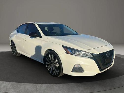 2020 Nissan Altima SR Intelligent AWD