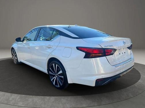 2020 Nissan Altima SR Intelligent AWD