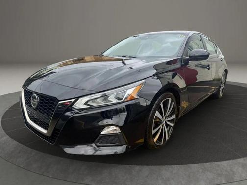 2020 Nissan Altima SR FWD