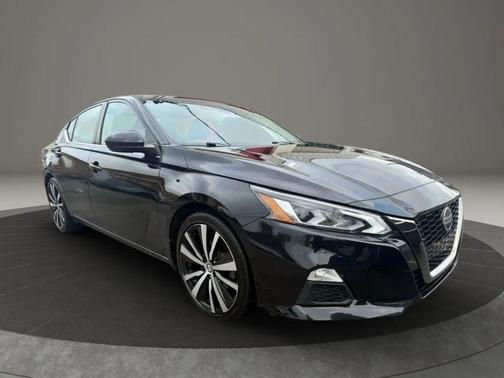 2020 Nissan Altima SR FWD