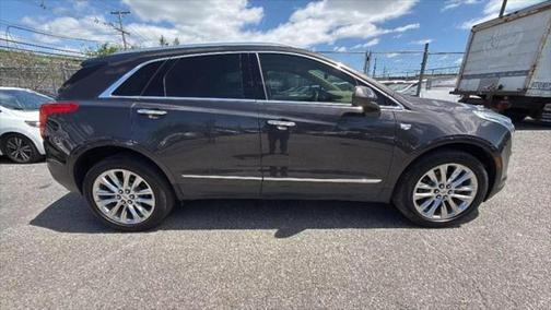 2017 Cadillac XT5 Platinum