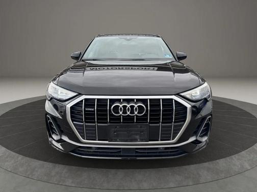 2020 Audi Q3 45 S line Premium