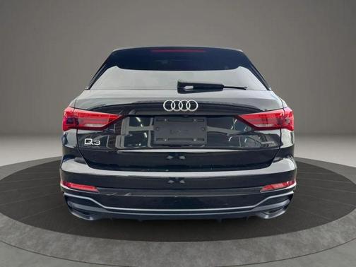 2020 Audi Q3 45 S line Premium