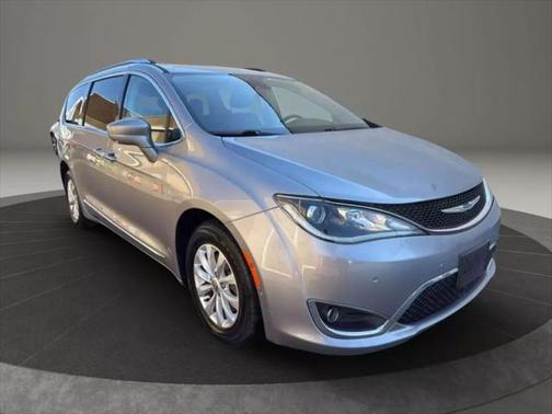 2018 Chrysler Pacifica Touring-L Plus
