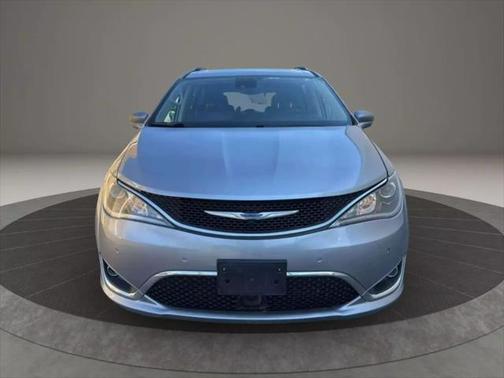 2018 Chrysler Pacifica Touring-L Plus