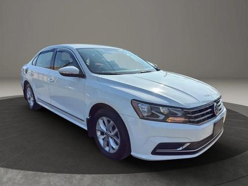 2017 Volkswagen Passat 1.8T S