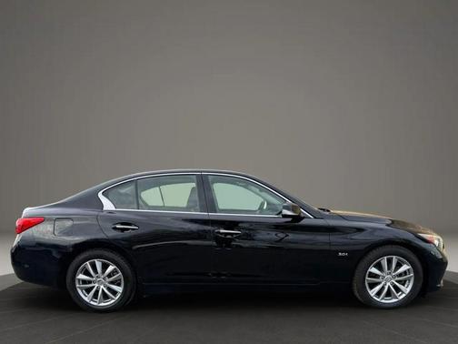 2017 INFINITI Q50 3.0T Premium