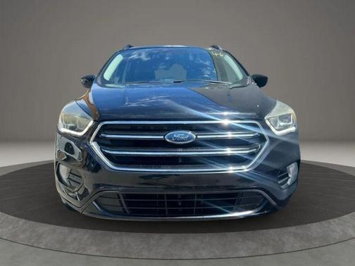 Agate Black Metallic 2019 Ford Escape SE