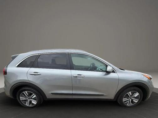 Steel Gray 2022 Kia Niro Plug-In Hybrid EX