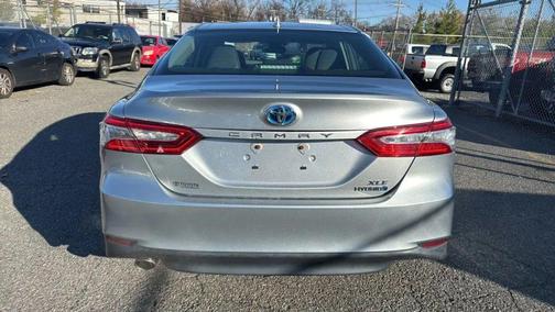 2019 Toyota Camry Hybrid XLE
