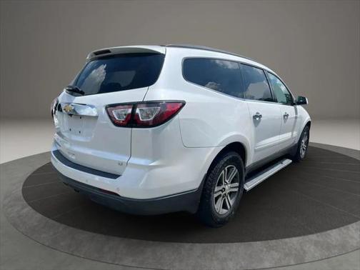 2017 Chevrolet Traverse 2LT