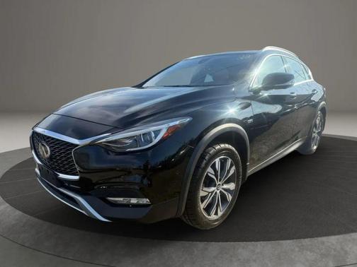 2018 INFINITI QX30 ESSENTIAL