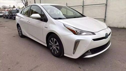 2021 Toyota Prius XLE