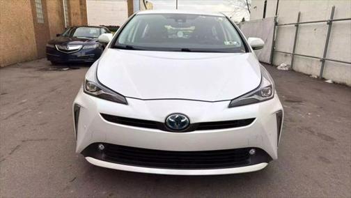 2021 Toyota Prius XLE