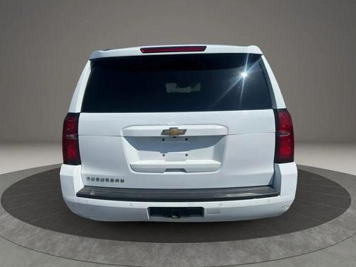 White 2019 Chevrolet Suburban LT