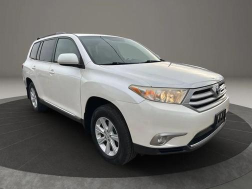 2012 Toyota Highlander SE