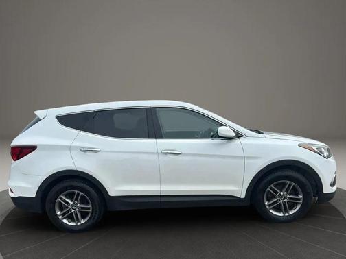 Pearl White 2018 Hyundai Santa Fe Sport 2.4L