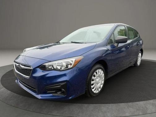 Blue 2017 Subaru Impreza 2.0i