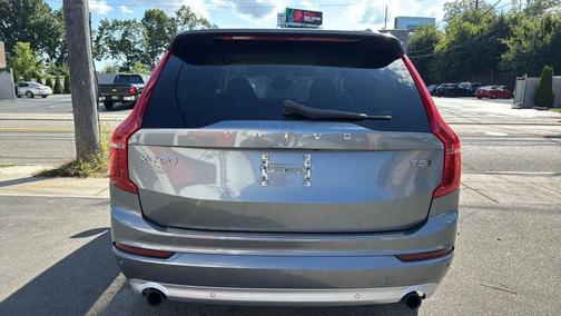 2018 Volvo XC90 T5 Momentum