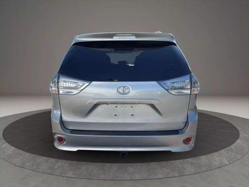 2015 Toyota Sienna SE