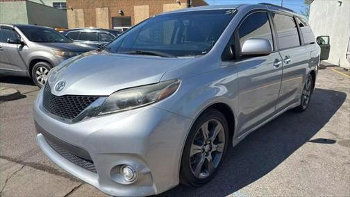 2015 Toyota Sienna SE